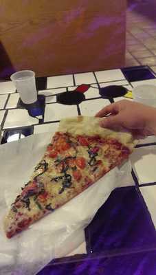 Cosmos Pizza