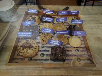 Insomnia Cookies