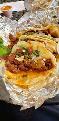 Happy Burrito Y Salsas Taqueria