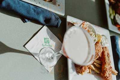 Port Of Call Restaurant & Lounge