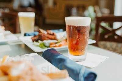 Port Of Call Restaurant & Lounge