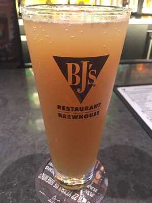 Bj's Restaurant & Brewhouse