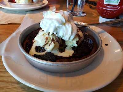 Bj's Restaurant & Brewhouse