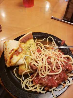 Shakey's Pizza Parlor