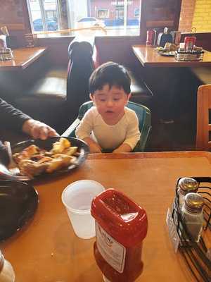 Shakey's Pizza Parlor