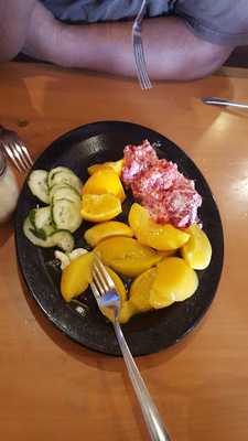 Shakey's Pizza Parlor