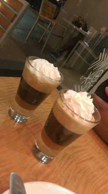 The Coffee Bean & Tea Leaf