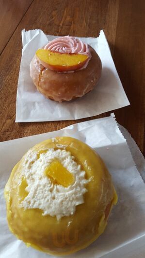Hook & Press Donuts
