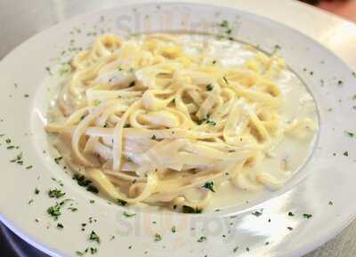 Hank's Italian Restaurant