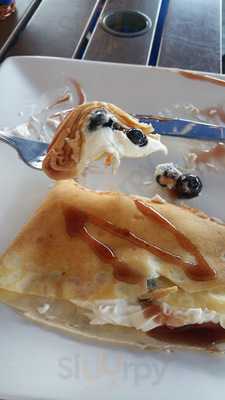 Crepe And Cafe Fujiyama