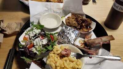 Elsmere Bbq & Wood Grill