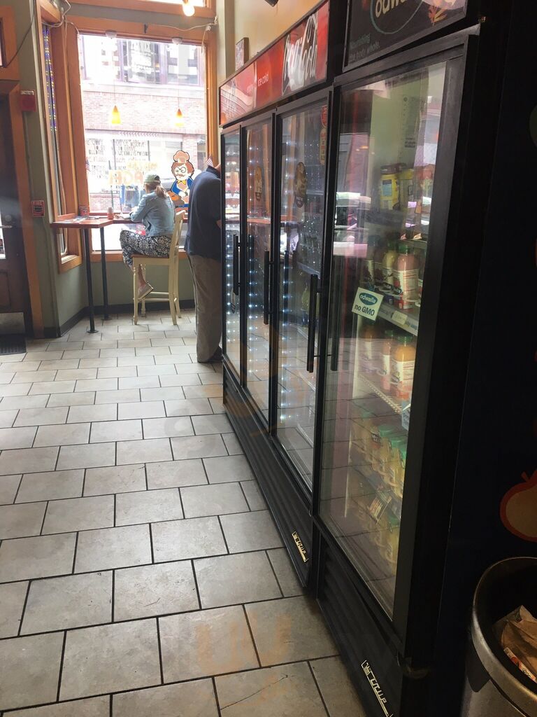 Mister Bagel-congress St.