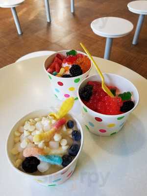 Yobe Frozen Yogurt
