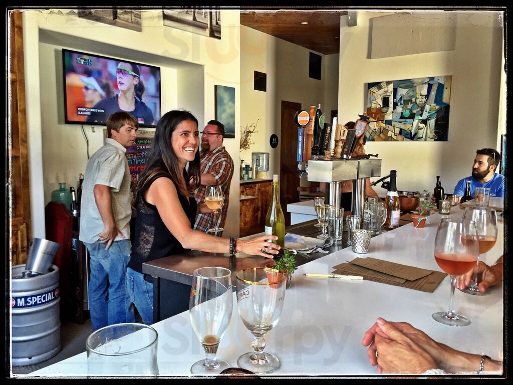 Villa Wine Bar And Kitchen