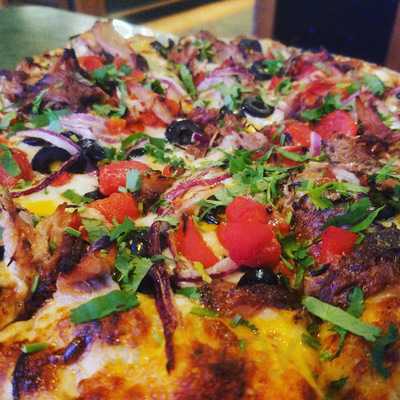 Grinders Deli & Pizzeria