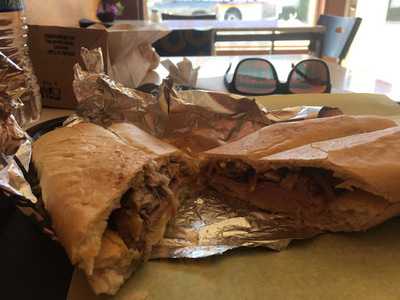 Los Almendros Bakery