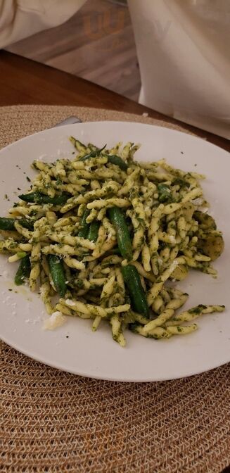 Oppi'z Bistro And Natural Pizza