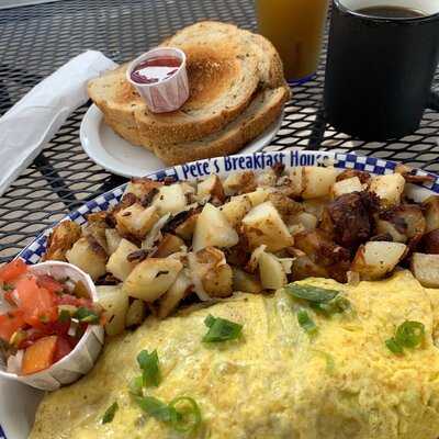 Pete's Breakfast House Restaurant