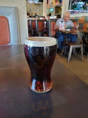 Sickies Garage Burgers & Brews