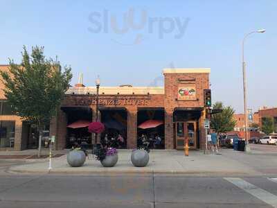 Mackenzie River Pizza, Grill & Pub