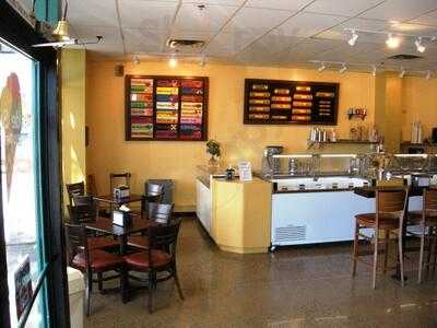 Inside Scoop Creamery