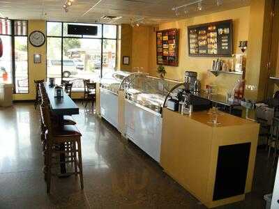 Inside Scoop Creamery