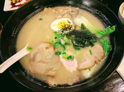 Mama Satto Sushi Restaurant