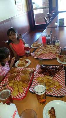 Shakey's Pizza Parlor