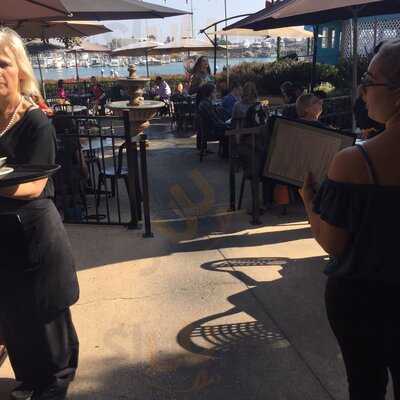 Le Petit Cafe Bakery