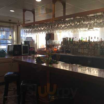 Le Petit Cafe Bakery