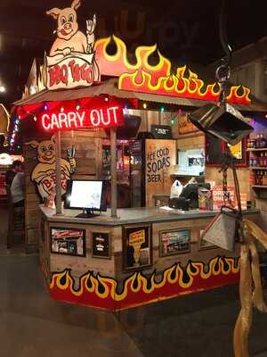Famous Dave's Bar-b-que