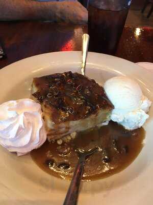 Famous Dave's Bar-b-que