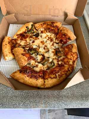 Pizza Hut / Wing Street