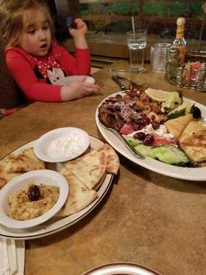 Antoni's Restaurant-diner & Lounge