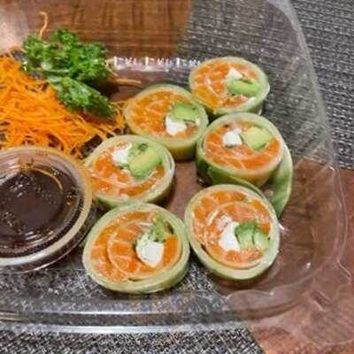 Nana Noodles & Sushi Bar