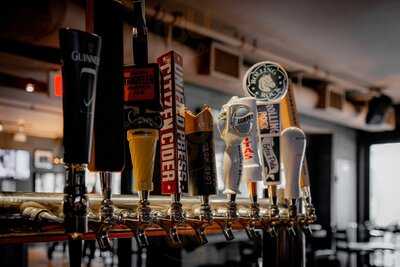 730 Tavern, Kitchen & Patio