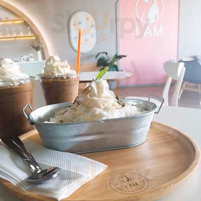 I Am Frozen Dessert Cafe