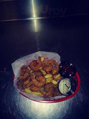 La Rouge Restaurant & Lounge