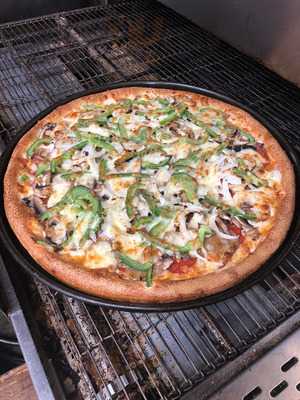 Harvard House Of Pizza