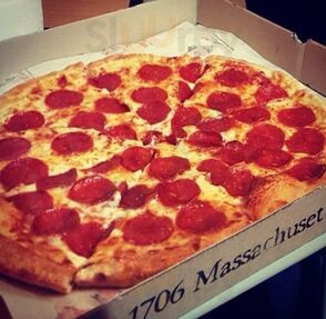 Harvard House Of Pizza