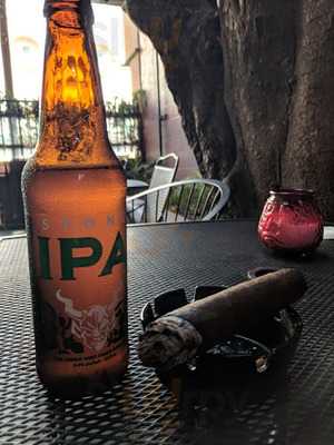 Sans Souci Cocktail Lounge