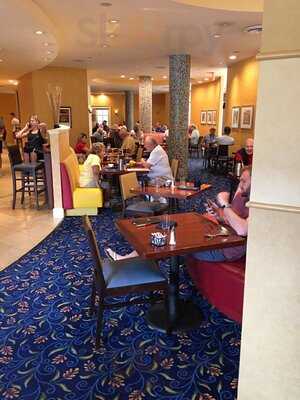 Pacifico Restaurant & Lounge