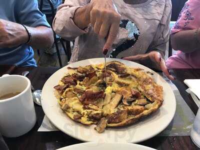 Bagel Tree Restaurant & Bakery