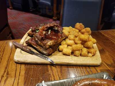 Sunset Lanes-bar & Grill