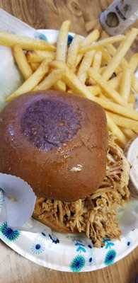 Aamani's Smokehouse Pizzeria