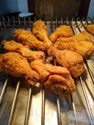 Aamani's Smokehouse Pizzeria