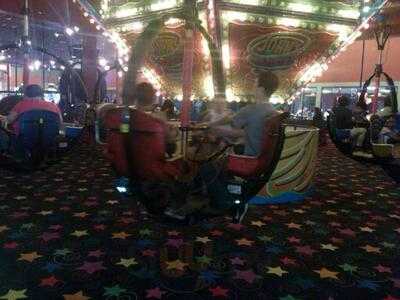 John's Incredible Pizza - Beaverton