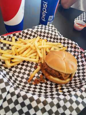 Rowdy Hog Smokin' Bbq