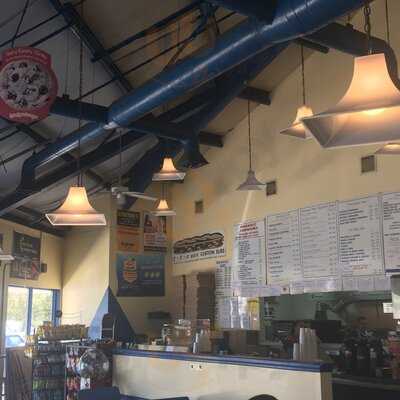 The Sandwich Man Pizza Too