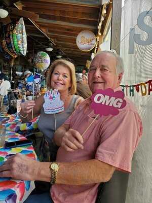 Oakley's Texas Bar And Grill